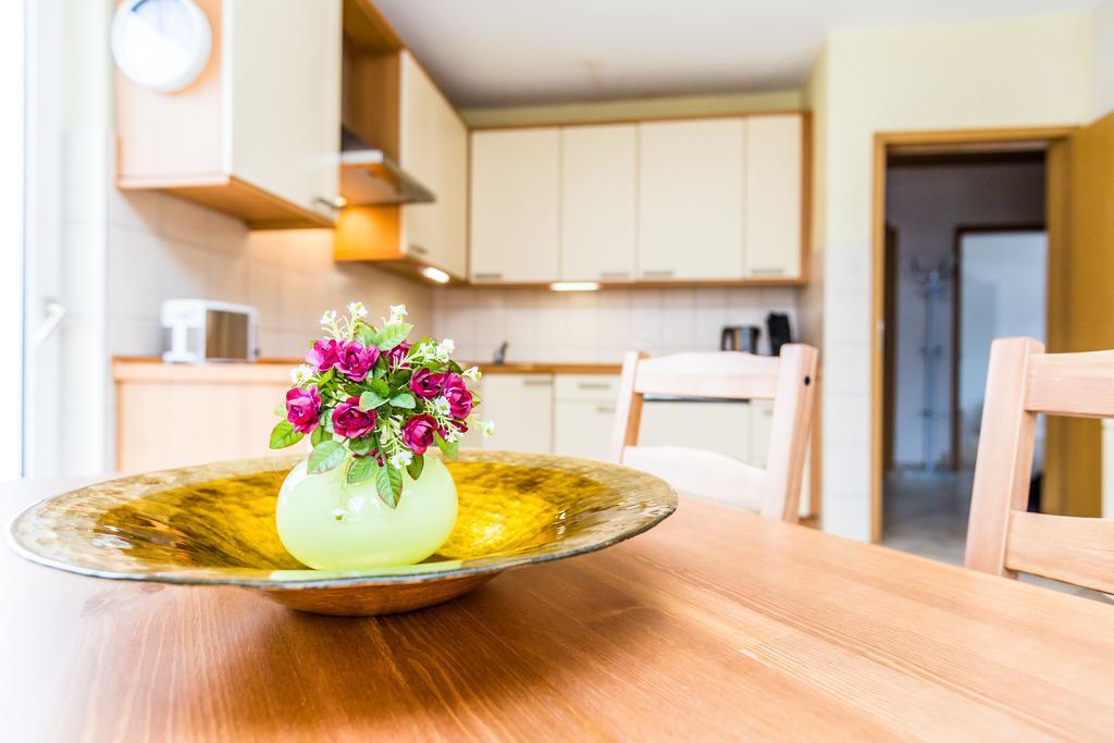 Apartments Оверат Стая снимка